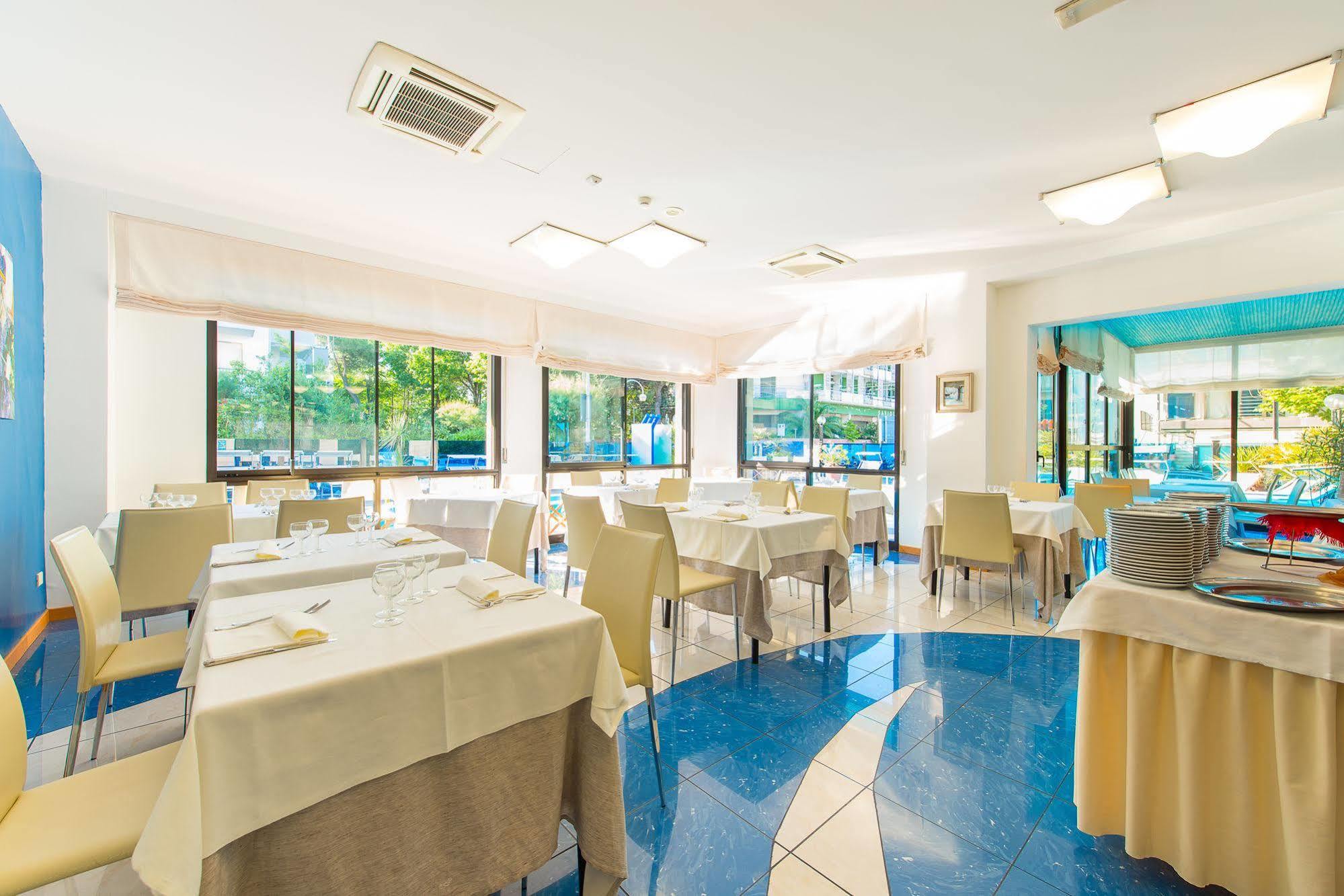Hotel Giulietta Riccione Exterior foto