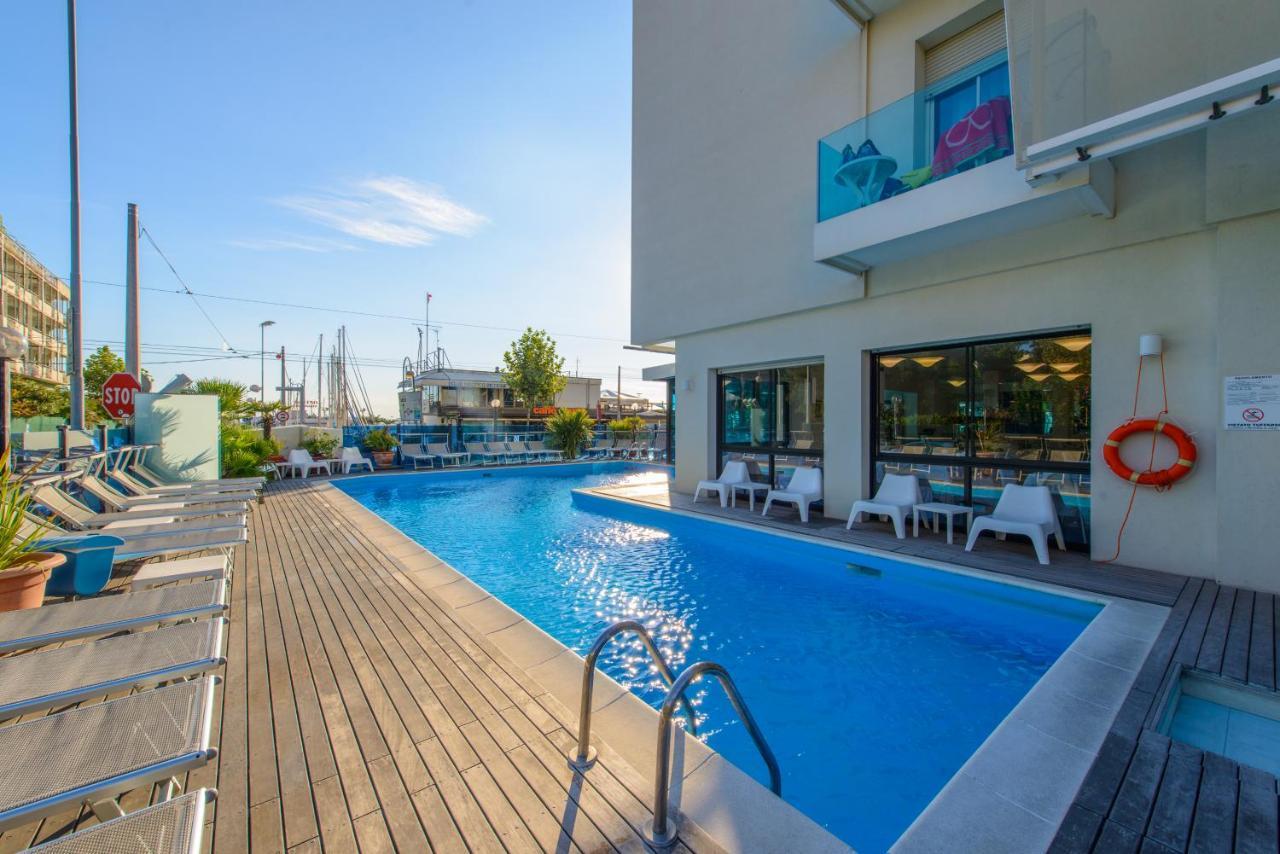 Hotel Giulietta Riccione Exterior foto